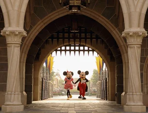 Disney investe US$ 30 bilhões em novos parques para manter a magia — e os lucros
