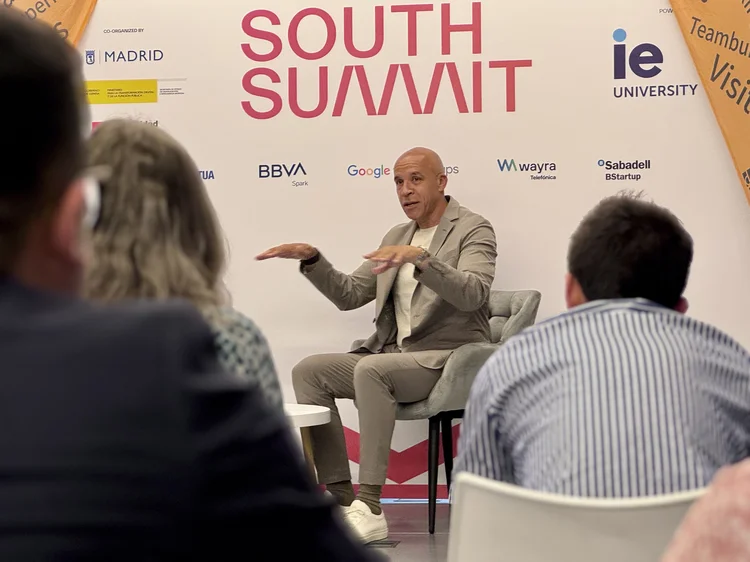 Greg Hofmann, ex-CMO da Nike: “Se todo mundo usa as mesmas ferramentas, tudo começa a parecer igual. Alguém precisa ter o olho, o gosto e a coragem de dizer: isso é a nossa cara, isso não é.” (Daniel Giussani/Exame)