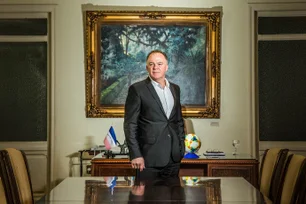 Imagem referente à matéria: Renato Casagrande, governador do Espirito Santo, é o entrevistado da Exame desta sexta