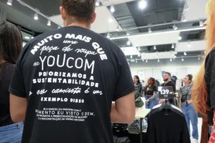 Na Youcom, os uniformes das lojas são parte da ressocialização de mulheres detentas; entenda a ação
