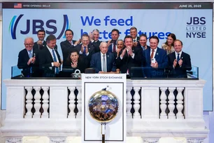 Imagem referente à matéria: ESPECIAL: JBS toca o sino da NYSE, vê espaço para quadruplicar de valor — e está pronta para M&As