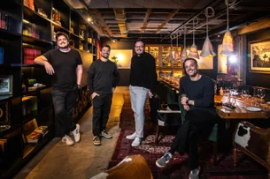 O restaurante que começou com megafone e virou febre em Porto Alegre prepara estreia em São Paulo