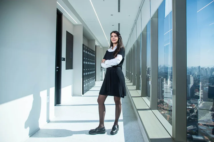 Silvia Penna, CEO da Uber no Brasil: "A Uber é uma empresa nova e esse modelo precisa de uma regulamentação que preserve o principal ponto da nossa proposta de valor: a flexibilidade” (Leandro Fonseca /Exame)