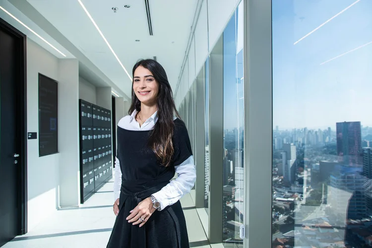 Silvia Penna, diretora-geral da Uber no Brasil: “Nosso foco é tornar o aplicativo cada vez mais seguro e inclusivo. O piloto com motoristas mulheres é mais um passo importante nessa jornada” (Leandro Fonseca /Exame)