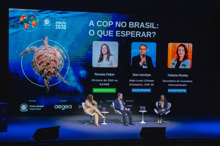 Painel do evento do Pacto Global da ONU reuniu Tatiana Rosito, Secretária de Assuntos Internacionais do Ministério da Fazenda e Dan Ioschpe, campeão climático da COP30 (Pacto Global da ONU/Divulgação)