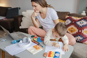 Vozes: a invisibilidade do trabalho reprodutivo e seu impacto na equidade de gênero