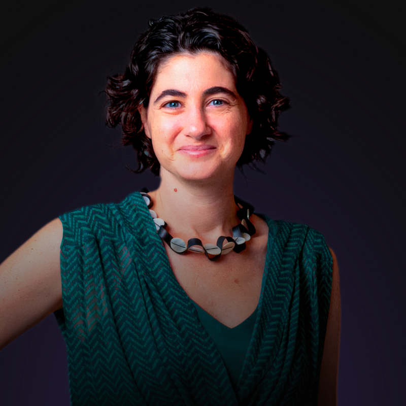 “Como vocês estão liderando a revolução da IA nas empresas de vocês?”, provoca Maia Mau, do Google