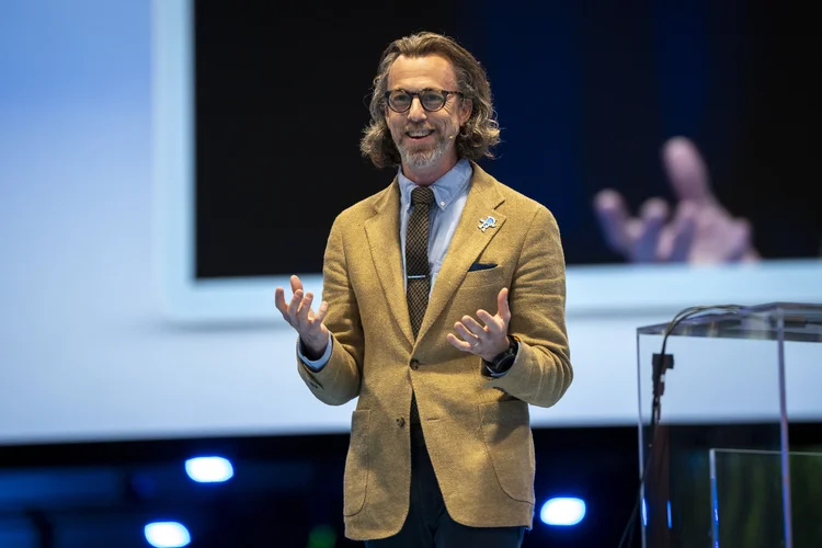 Patrick Stokes, vice-presidente executivo de marketing de produtos e setores da Salesforce: “Os agentes de IA representam uma nova era de trabalho digital, que orquestra e realiza multitarefas de alto valor” (Sales Force/Divulgação)