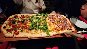 De IA a robô pizzaiolo, confira 5 tendências que devem chegar às pizzarias brasileiras 
