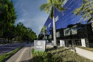 Totvs: Venda da Dimensa pode liberar capital e abrir espaço para novas aquisições, diz Santander