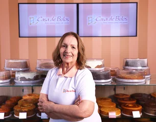 Aos 64 anos, ela criou a maior franquia de bolos do Brasil e projeta faturar R$ 650 milhões em 2025
