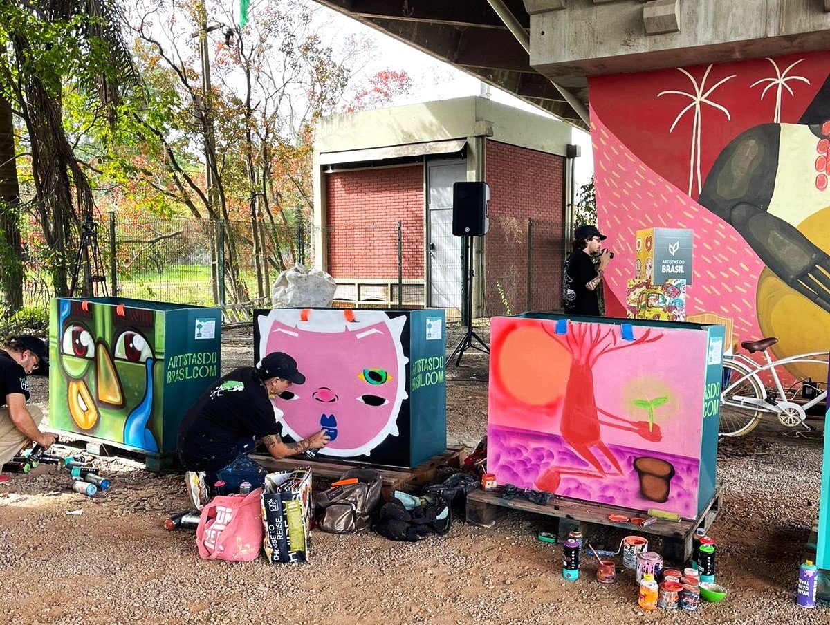 São Paulo ganha primeira galeria de arte "pedalável" na ciclovia do Rio Pinheiros
