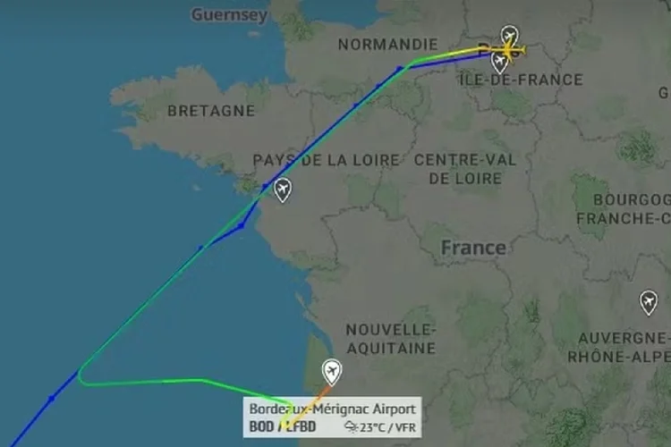 Voo da Air France com destino a São Paulo faz pouso de emergência na França (Reprodução)