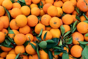 Crise das laranjas: sabor do suco pode desaparecer cada vez mais; entenda