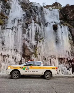 Frio intenso no Sul congela paredão da Serra do Rio do Rastro em Santa Catarina; veja vídeo