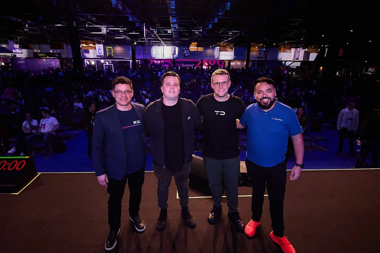 Ricardo Barbosa, Tiago Magnus, Eduardo Wolkan e Léo Almeida Kaufmann, da organização do RH Summit: expectativa de mais de 170 marcas patrocinadoras na edição do ano que vem (Divulgação/Divulgação)