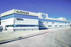Esta empresa de SC apostou no 'Made in Italy' e virou uma gigante da moda