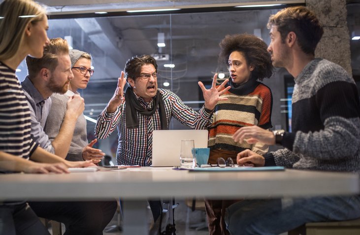 Por que três em cada quatro funcionários pensam em trocar de emprego por causa do chefe?