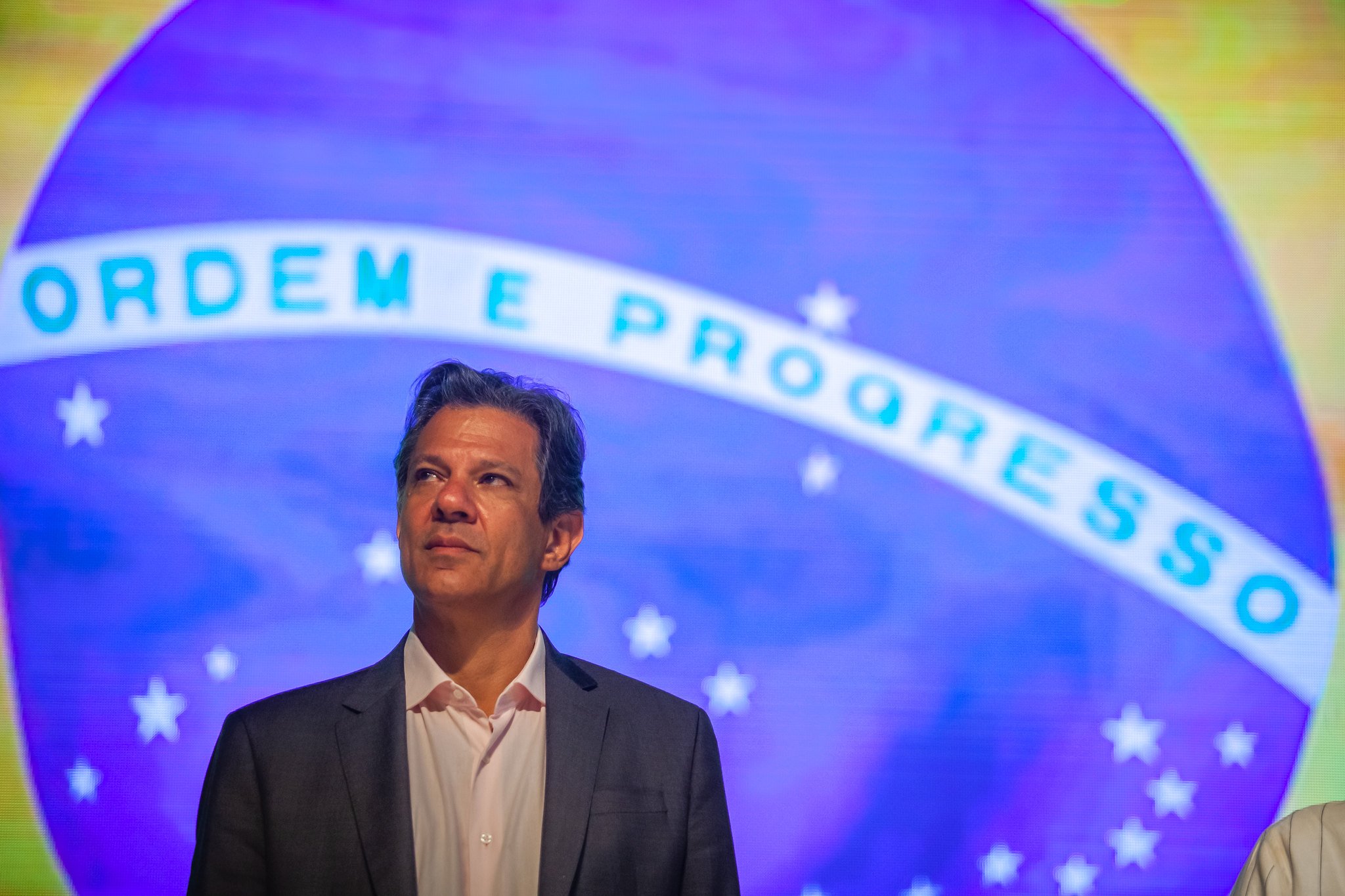 Ataque ao Brasil de caráter político, diz Haddad sobre tarifas de Trump