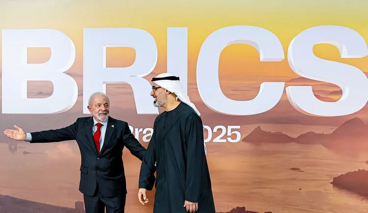 O presidente Lula com Khaled bin Mohamed bin Zayed Al Nahyan, príncipe herdeiro de Abu Dhabi (Ricardo Stuckert/PR)