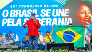 Lula chama de 'desaforada' carta de Trump sobre tarifaço e diz que EUA não podem dar palpite no Pix
