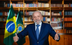 Imagem referente à matéria: Se EUA não quiserem comprar algo nosso, vamos procurar quem queira, diz Lula sobre tarifas de Trump