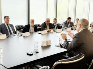 Imagem referente à matéria: Senadores brasileiros nos EUA buscam isenção de tarifas para café, laranja, manga e aviões