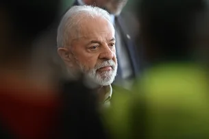 Desaprovação de Lula recua levemente, mas continua superior à aprovação, diz AtlasIntel