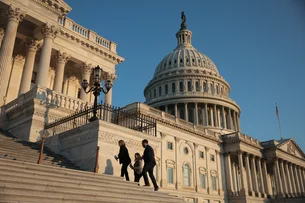 Às vésperas das tarifas de Trump, senadores tentam destravar negociações em Washington