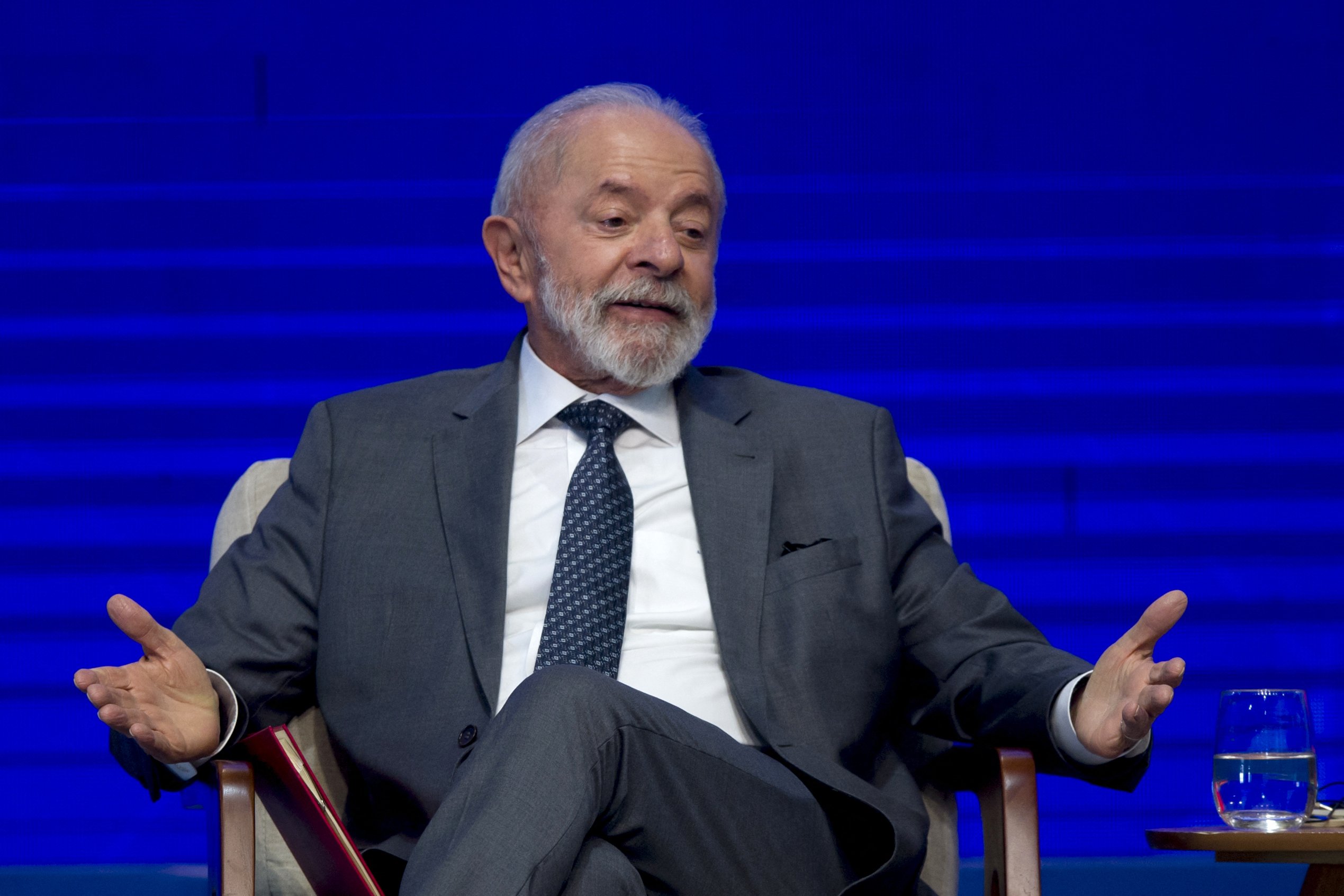Lula vê aprovação superar reprovação pela 1ª em 9 meses em meio ao tarifaço, diz AtlasIntel
