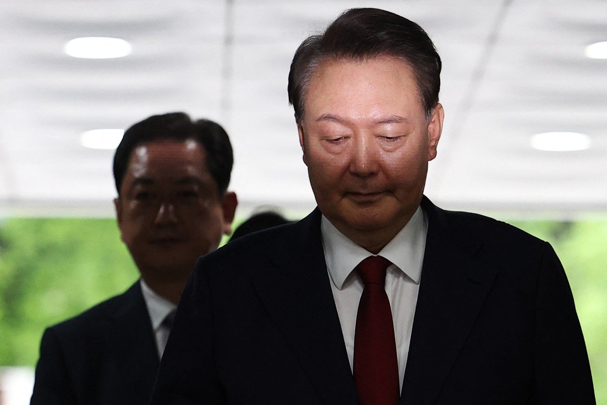 Ex-presidente destituído da Coreia do Sul é detido novamente por declaração de lei marcial