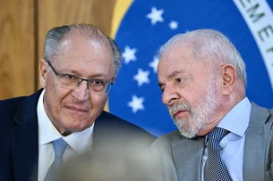 Estender negociações e buscar tarifa menor: as opções do Brasil para negociar tarifa de Trump