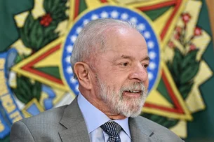Lula diz que Brasil busca diálogo sobre tarifaço, mas não aceitará imposições de Trump
