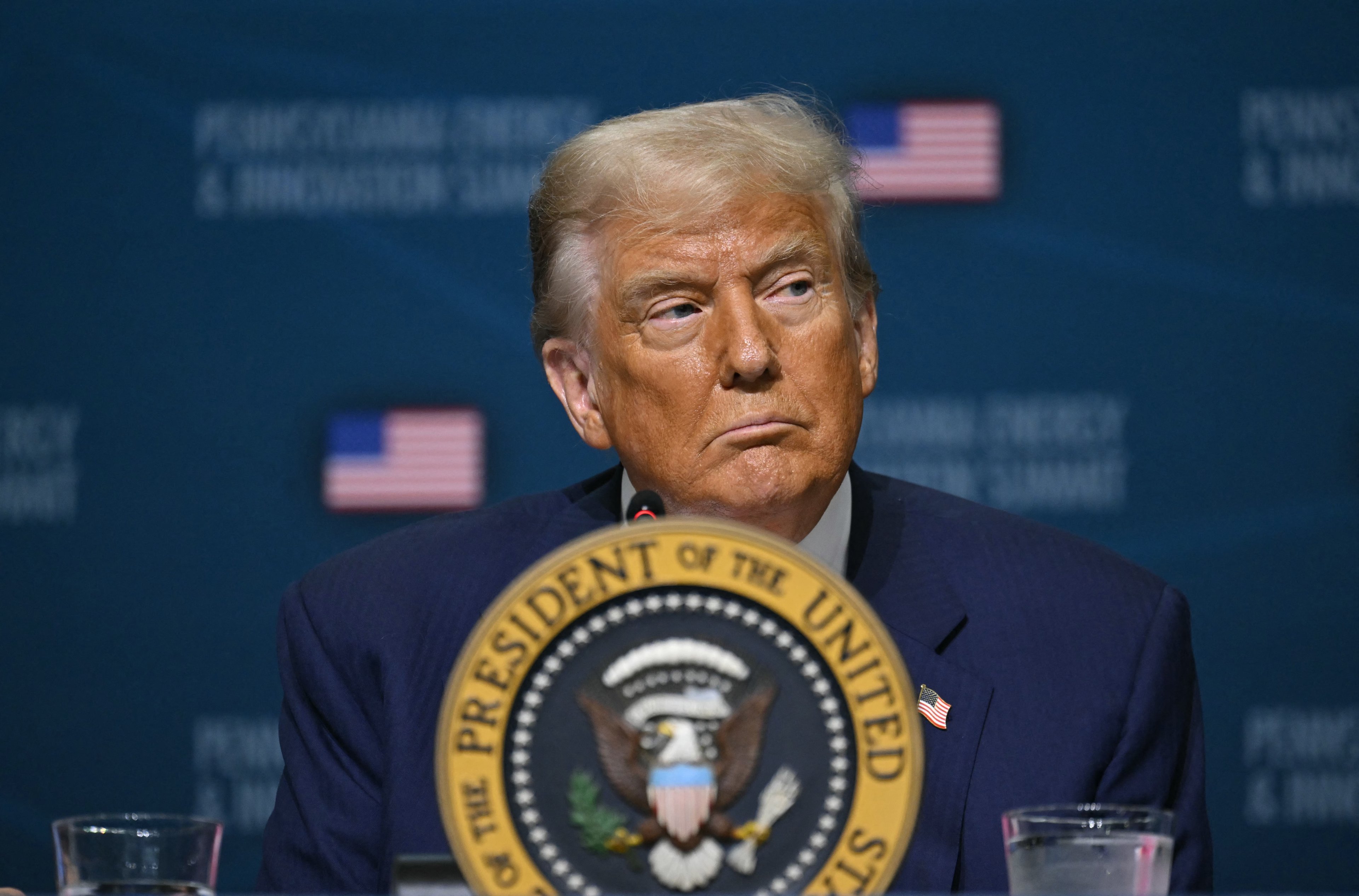 Após impor tarifa de 50%, governo Trump inicia investigação comercial contra o Brasil, diz jornal