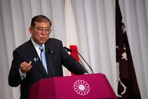Imagem referente à matéria: Primeiro-ministro japonês promete permanecer no cargo apesar da derrota eleitoral