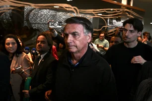 Imagem referente à matéria: Moraes dá 24 horas para defesa de Bolsonaro explicar descumprimento de medida e alerta sobre prisão