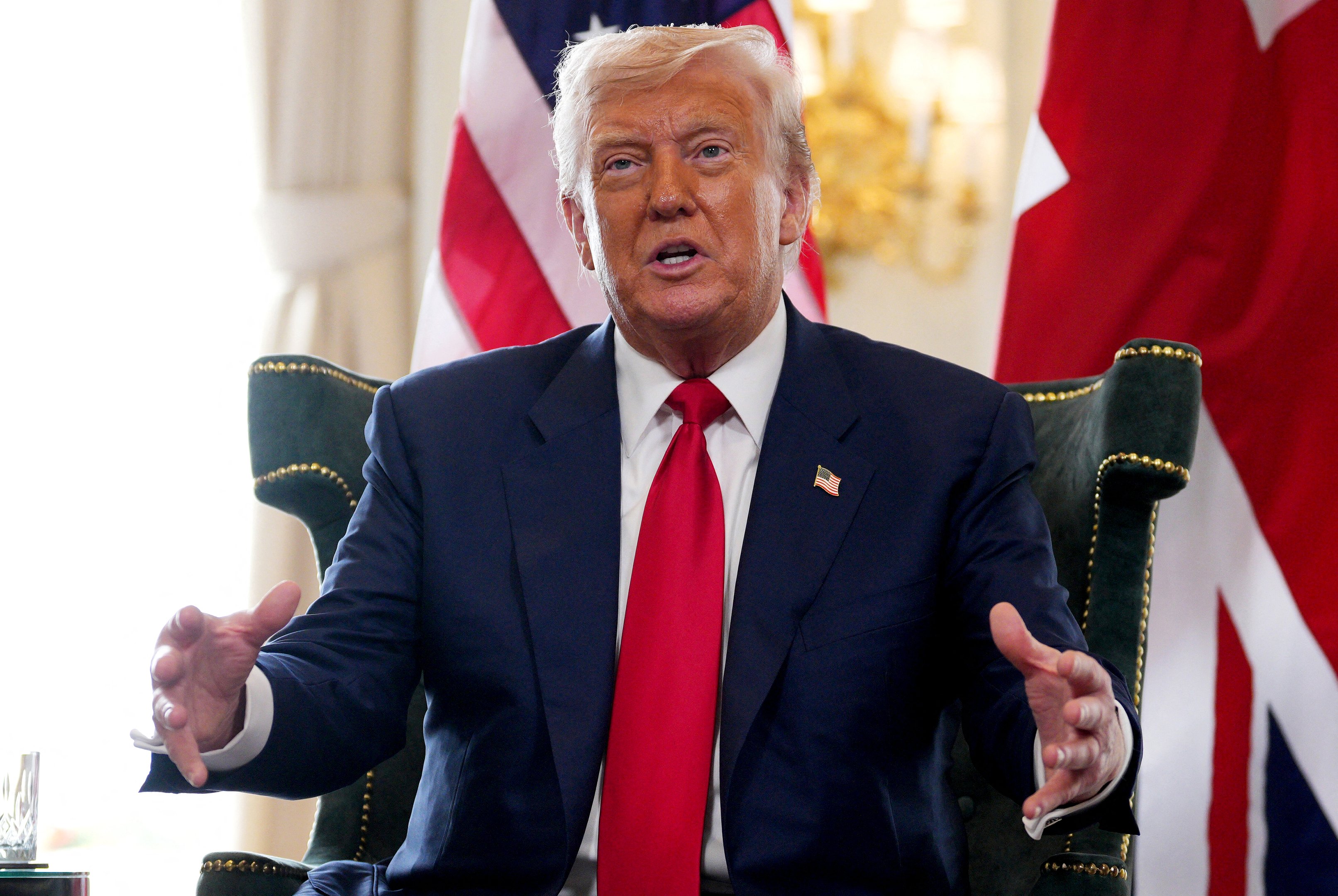Trump diz que tarifa mínima para todos os países será 'de 15% ou 20%'