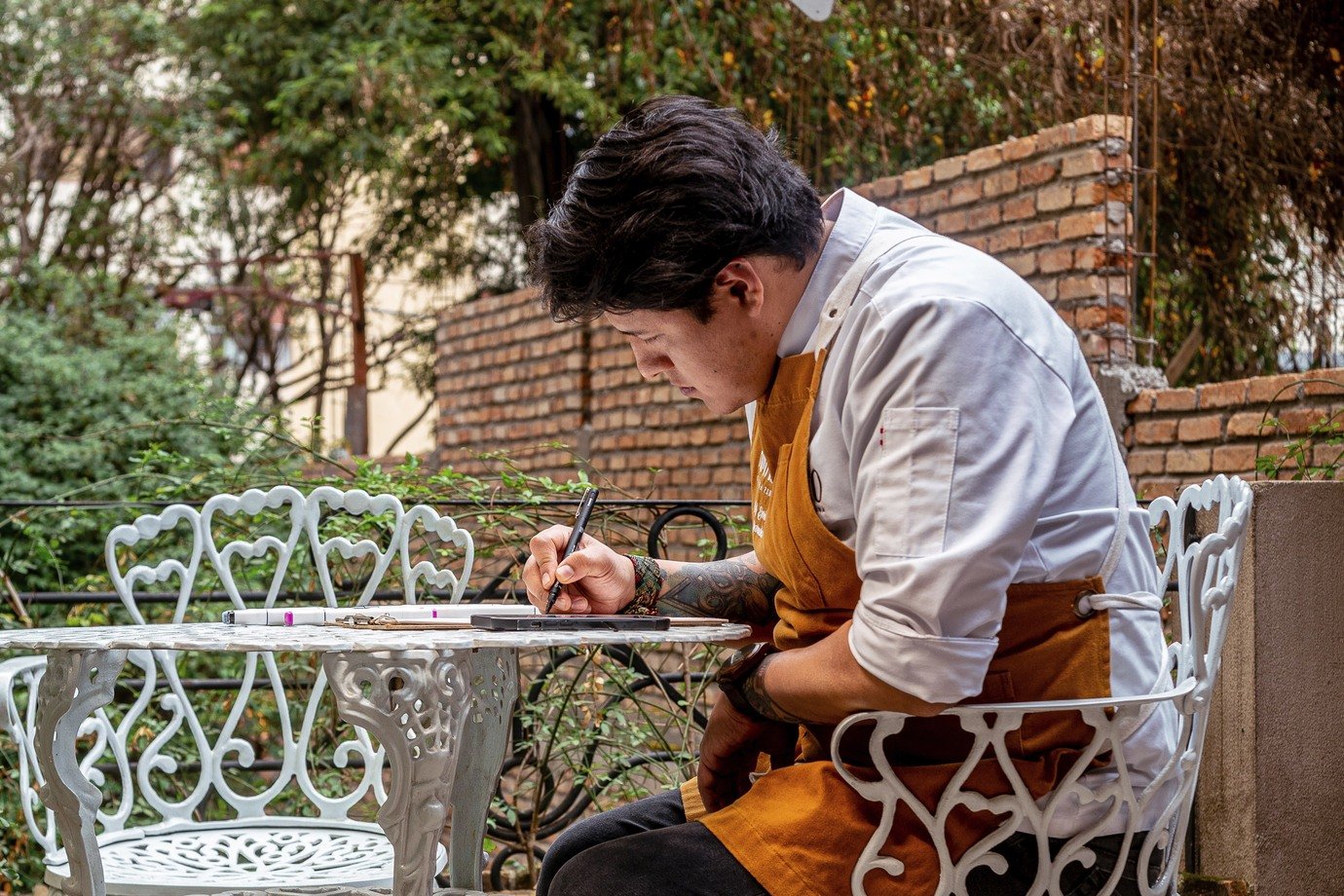 Descubra os hobbies artísticos de chefs de cozinha e suas obras de arte