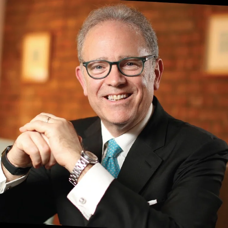 Bill McGowan, consultor de oratória, autor e fundador e CEO do Clarity Media Group (Fonte: LinkedIn | Reprodução)