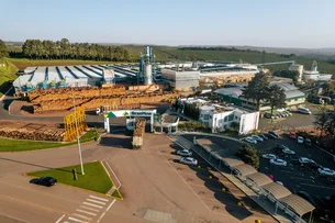 Tarifa de Trump faz indústria do Paraná dar férias coletivas de 30 dias para 700 funcionários