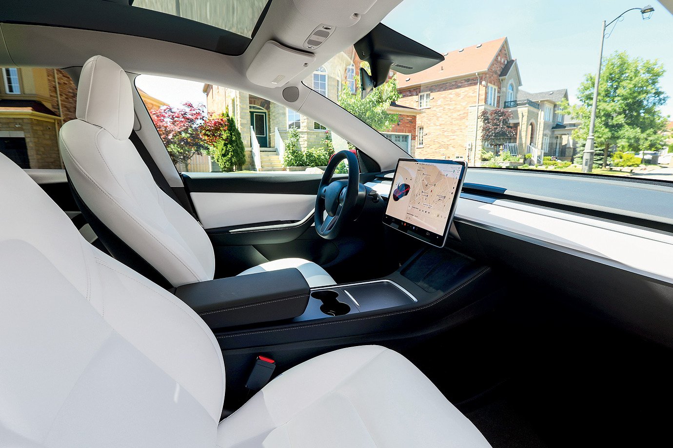 Tesla é condenada a pagar R$ 1,8 bilhão por acidente com carro com piloto automático