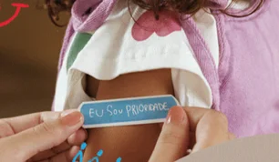 Imagem referente à matéria: Produto social: ONG cria curativos estampados com direitos das crianças e adolescentes