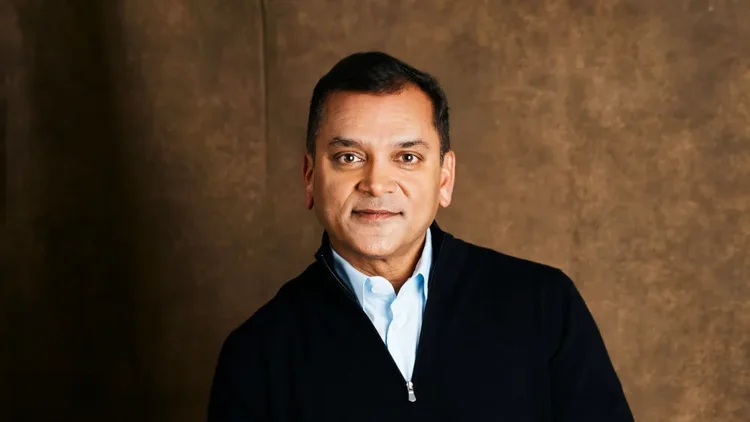 O CEO da e.l.f Beauty, Tarang-Amin (Reprodução/Redes sociais)