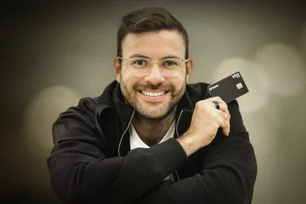 Imagem referente à matéria: Essa fintech levou o parcelado para as compras em dólar. E já tem 6 mil pessoas na fila de espera