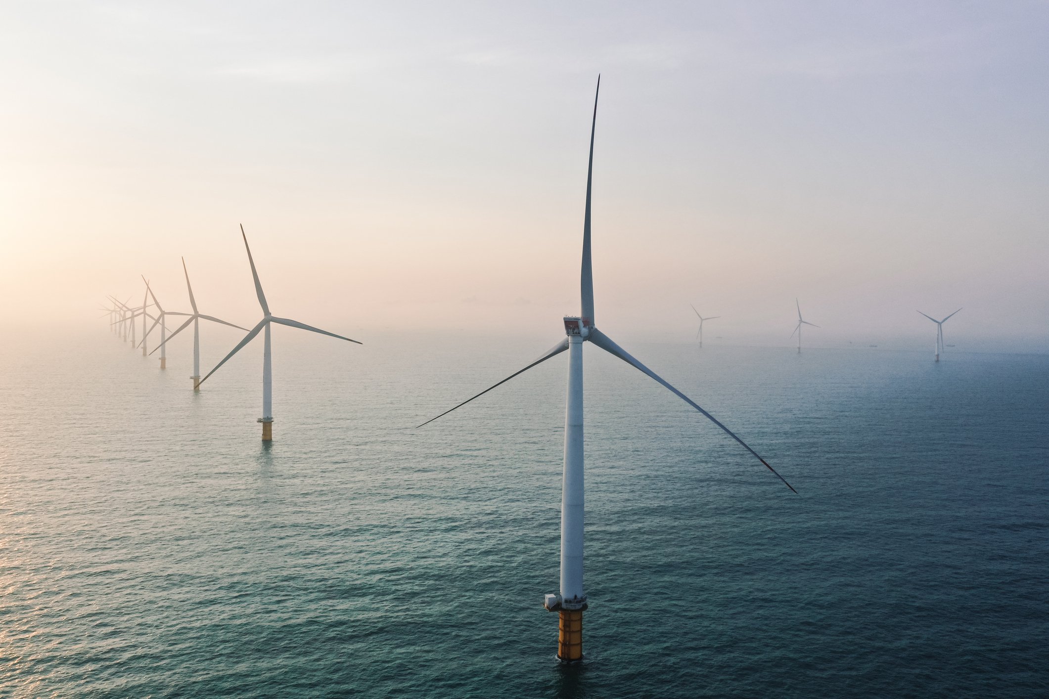 Maior projeto eólico offshore do mundo avança em meio a tensões energéticas