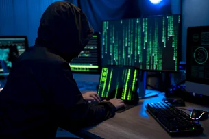 Ataque hacker à Universidade de Columbia expõe dados de 870 mil pessoas nos EUA