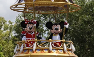 Tarifas de Trump, falas do Fed e balanços de Disney e Itaú: o que move os mercados