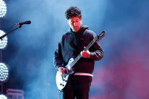 Guitarrista do Fall Out Boy deixa turnê por problemas de saúde; banda estará no Brasil em agosto