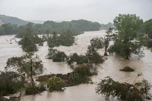 EUA alerta para mais tempestades em Texas e Novo México após inundações recentes