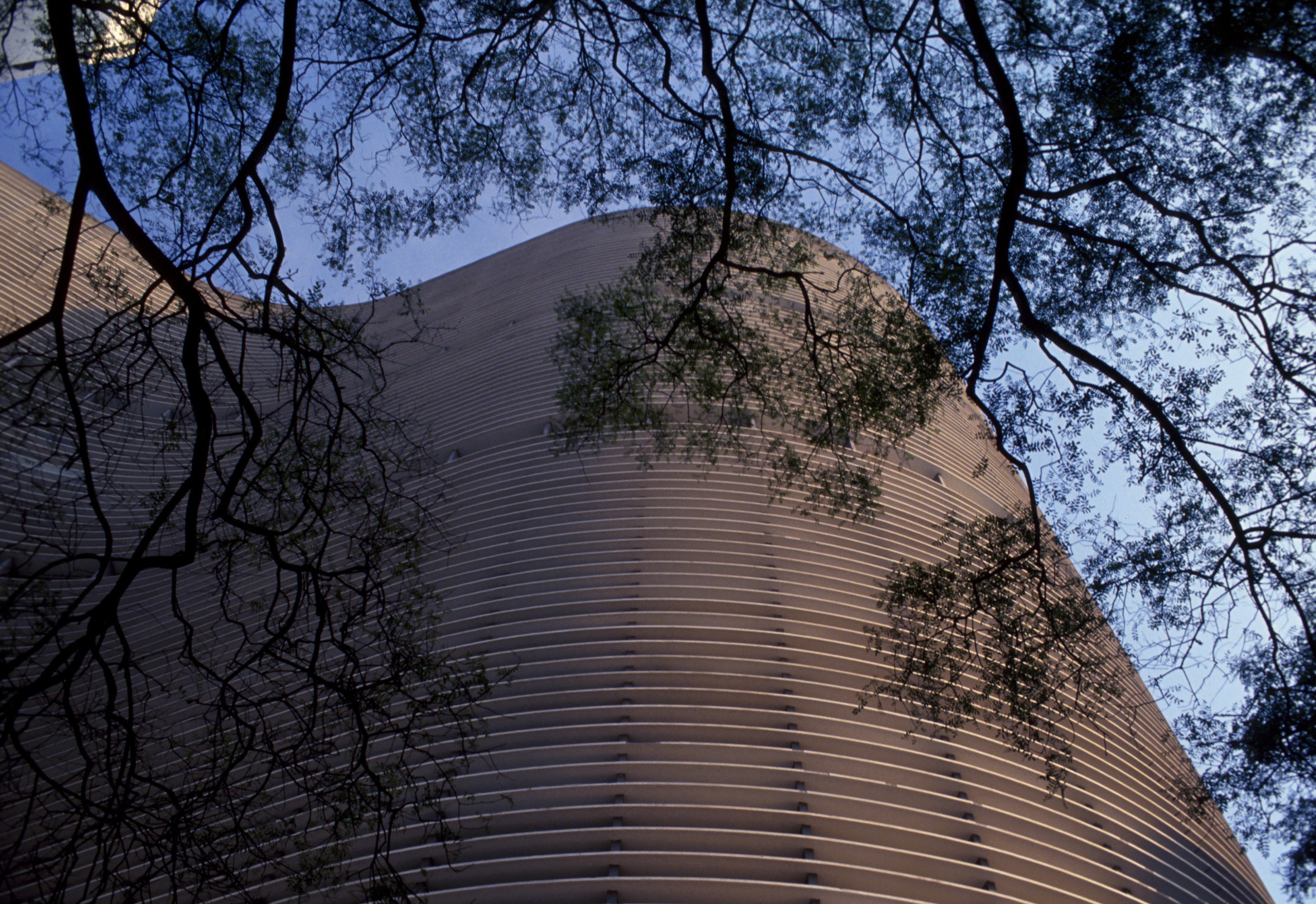 Edifício Copan, projetado por Oscar Niemeyer, oferece tour guiado em São Paulo